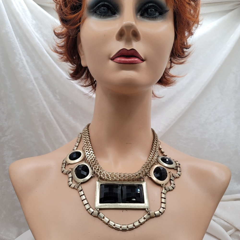 Showstopping Gorgeous Dramatic Black And Gold Necklace